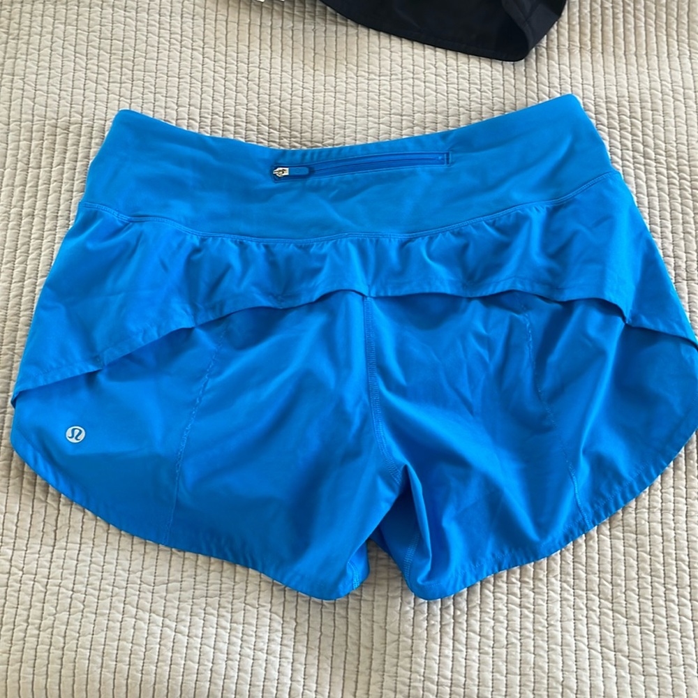 Lululemon speed up high rise 4 inch short size 8 blue
